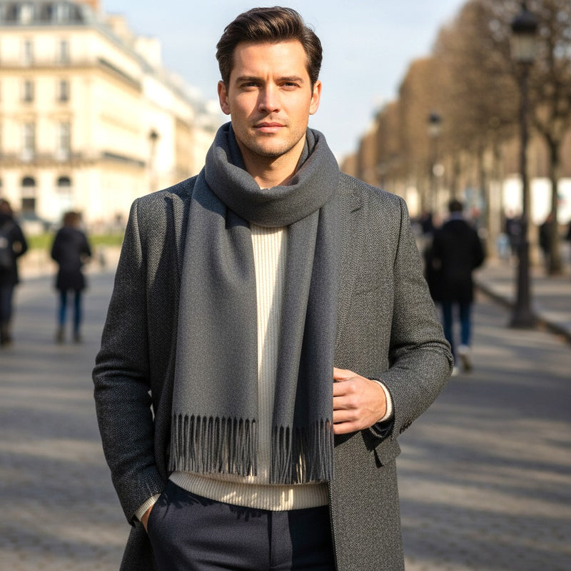 Écharpe classique gris foncé