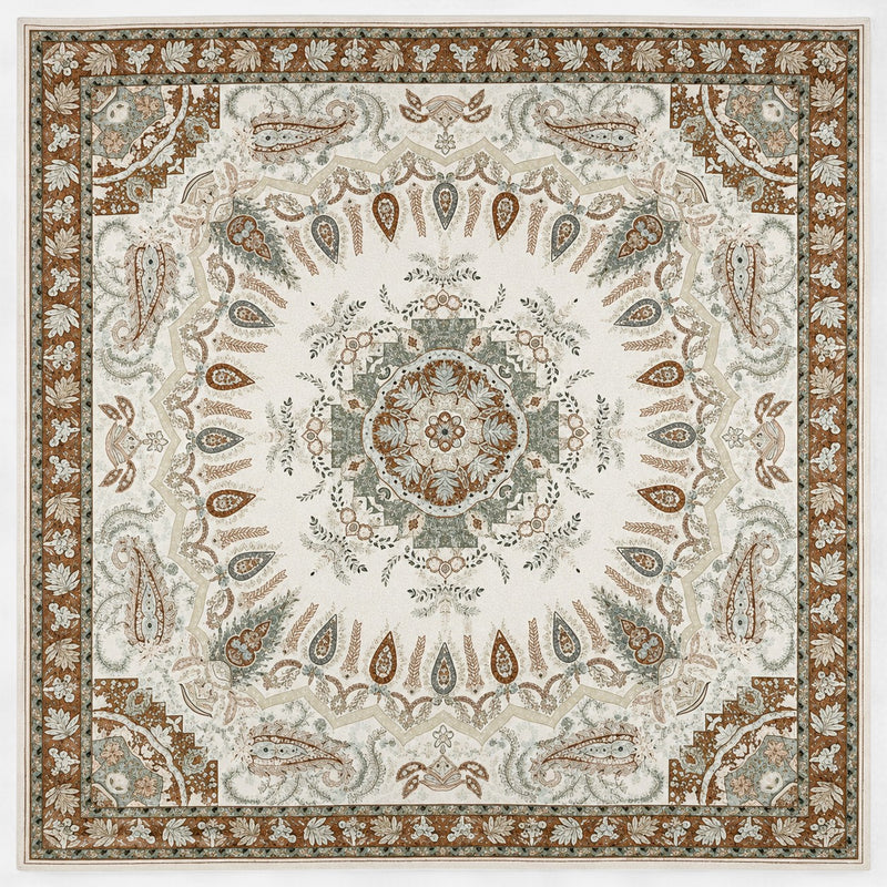 Carré en soie — 70 × 70 cm