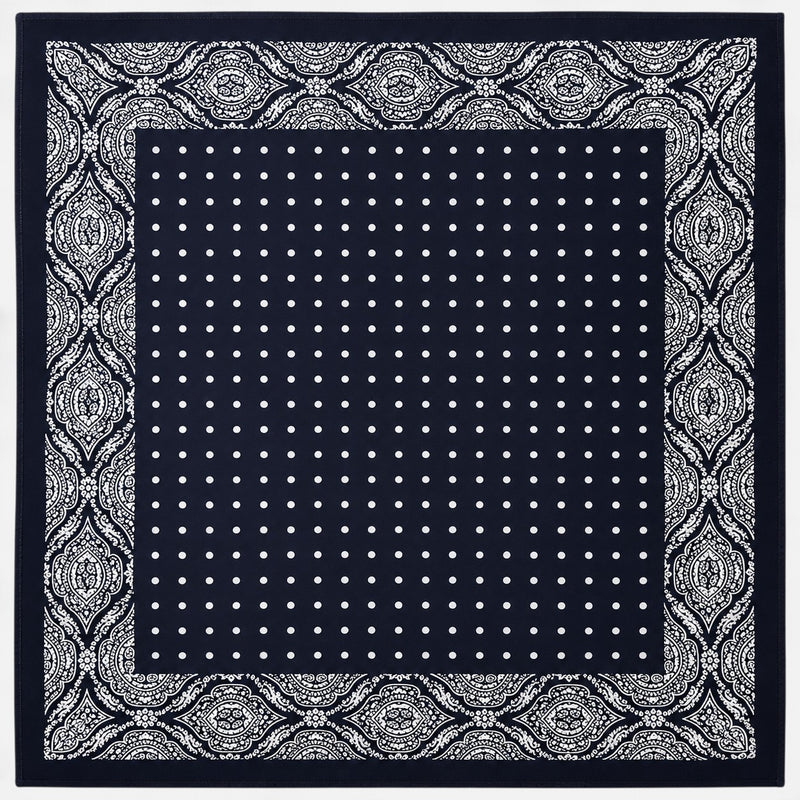 Carré en soie — 70 × 70 cm