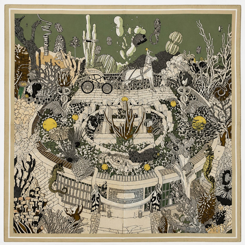 Carré en soie — 70 × 70 cm