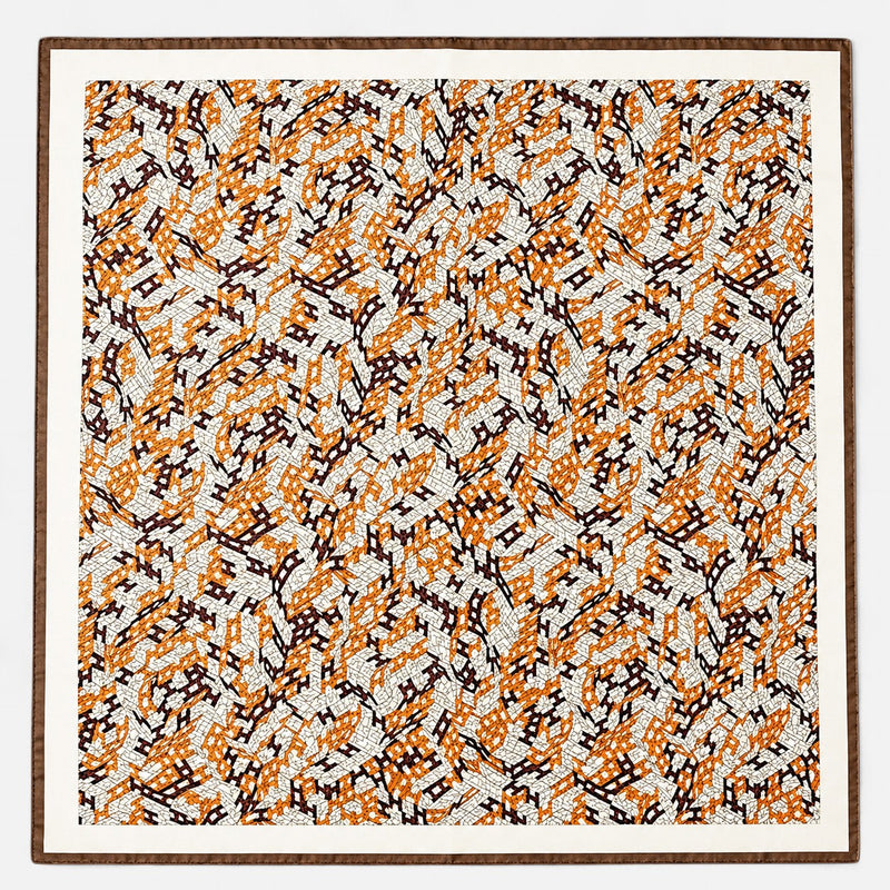 Carré en soie — 70 × 70 cm